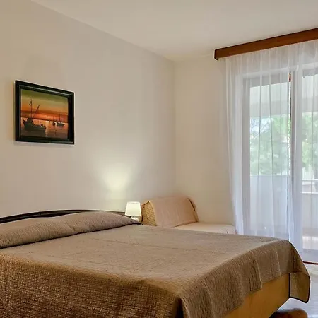 Tanja Apartament *